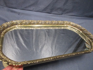 lot 136 image: Mirrored Tray