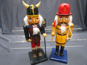 lot 144 image: Nut Crackers