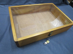 lot 155 image: Showcase