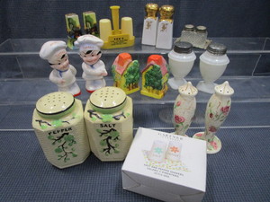 lot 163 image: Salt & Pepper Shakers