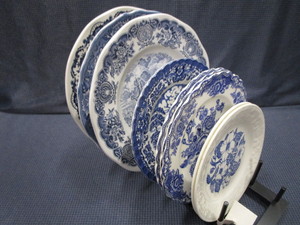 lot 168 image: Blue & White Plates