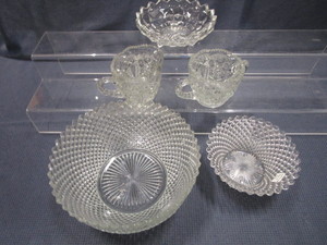 lot 170 image: Westmoreland English Hobnail