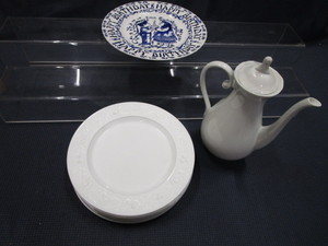 lot 174 image: Birthday Plate, Vitrock