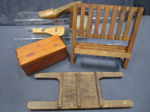 lot 175 image: Antique & Vintage Wooden