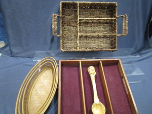 lot 235 image: Flatware Trays, Nesting Baskets