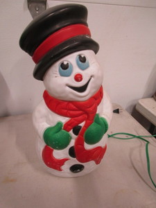 lot 252 image: Snowman Blow Mold