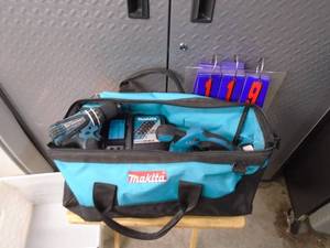 Makita 18 volt circular saw & drill with battery & charger. Nearly new. Tested & works. As shown.