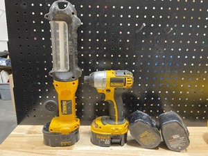 lot 62 image: DeWalt Power Tools