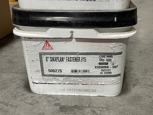 lot 41 image: Sika 8 Sikaplan Fastener #15 Screws 500 Count