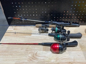 lot 17 image: Ice Fishing Rod and Reels