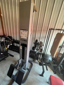 lot 16 image: Cybex Low Row Machine (Model 5302-90) with 200lbs. Stack