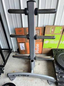 lot 33 image: Cybex Weight Lifting Plate Rack (Model 16141)