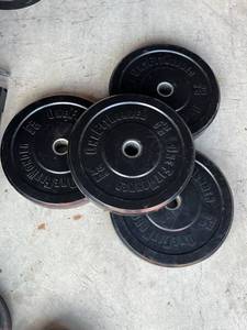 lot 35 image: (4) One Fit Wonder 45lbs. Rubber Bumper Plates