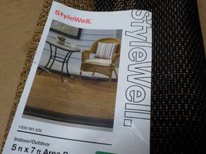 Stylewell 5 x 7 ft IndoorOutdoor Border Black Brown Area Rug