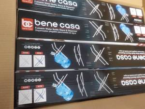 4 Bene Case Foldable Water Bottle Stand and Dispenser