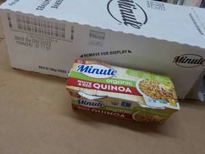 8 - 8 oz Minute Organic White and Red Quinoa best date 092023