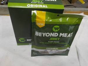 Beyond Meat Original Jerky 5 - 3 oz Bags best date 032024
