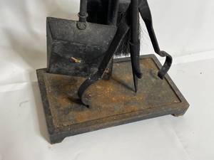 lot 85 image: Fireplace Utensils with Stand