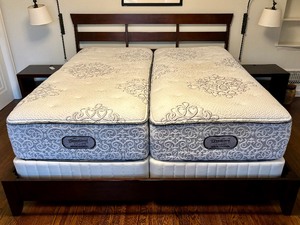 lot 5 image: Ethan Allen King Bed