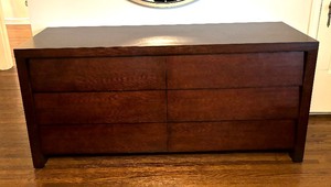 lot 7 image: Six Drawer Ethan Allen Dresser