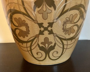 lot 42 image: Stunning Vase by B. Smith