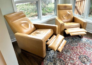 lot 150 image: Pair Lovely Leather Recliners