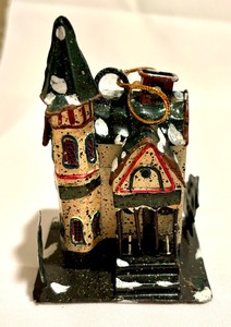 lot 167 image: Pretty and Petite Holiday Village Buildings