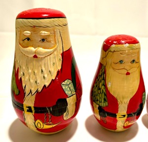 lot 166 image: Vintage Santa Nesting Dolls