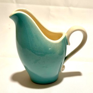 lot 170 image: Vintage Mid Century Sugar and Creamer Set