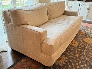 lot 4 image: Quatrine Furniture Linen Sofa