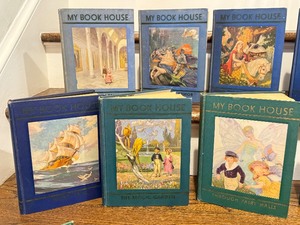 lot 68 image: Vintage 1937 Book Set My Book House for Children 12 Volume Set