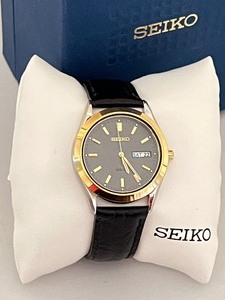 lot 33 image: Mens Seiko Solar Watch with Box