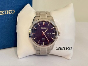 lot 38 image: Mens Seiko Solar 100M Watch, New