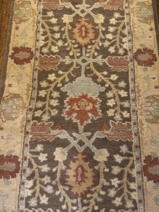lot 224 image: Pottery Barn Brandon Persian Wool Pile Runner