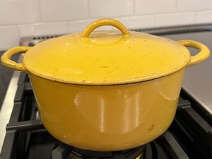 lot 220 image: Descoware Cast Iron Enamel Stockpot