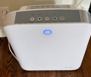 lot 214 image: Germ Guardian Electronic Air Purifier - Model number AC5900WCA