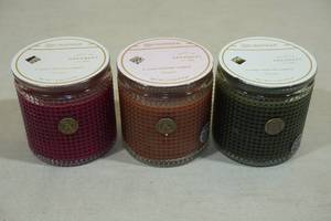 3 Aromatic Candles -Smell of Christmas, Cinnamon Cider, Smell of Tree