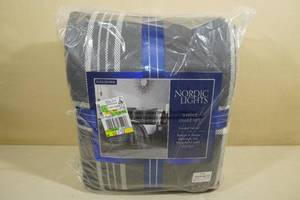 Nordic Light FullQueen 3 Piece Quilt Set Brushed FlannelSherpa