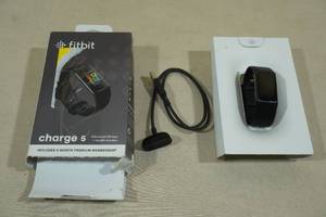 Fitbit Charge 5 Advanced Fitness and Heath Tracker