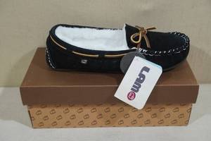 Lamo Britian Moc II Womens Fleece Moccasins -Size 8, Black
