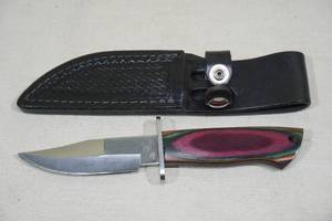 lot 38 image: Frost Cutlery Black Knight Hunting Knife