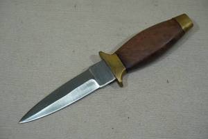 lot 45 image: Double Edge Wood Handle Knife