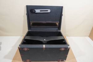 lot 58 image: Gun-Ho Gun Range Box