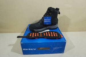 lot 74 image: Korkers Snowmageddon Winter Boots -Size 9.5