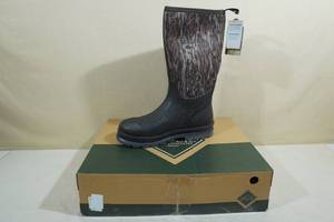 lot 75 image: Muck Boots Mens Chore Classic Tall Boots -Size 15
