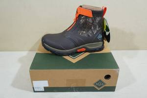 lot 78 image: Muck Boots Mens Apex Mid Zip Boots -Size 7
