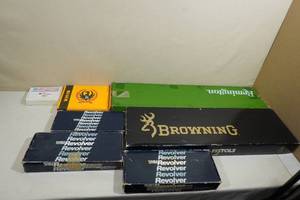 lot 87 image: EMPTY Gun Boxes - S&W Revolvers