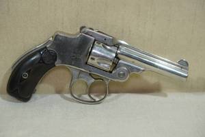lot 2A image: Smith & Wesson .32 Safety Hammerless First Model Top-Break Revolver