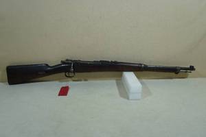 lot 9E image: Mauser Chilean Military Model 1895 7 x 57mm Bolt Action Carbine Rifle
