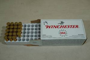 lot 104 image: 19 Winchester .38 Spl P 125 Gr JHP Ammo